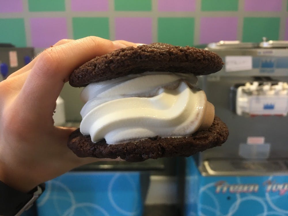 <p>You don't need an Instagram-worthy bakery to make an ice cream sandwich.&nbsp;</p>