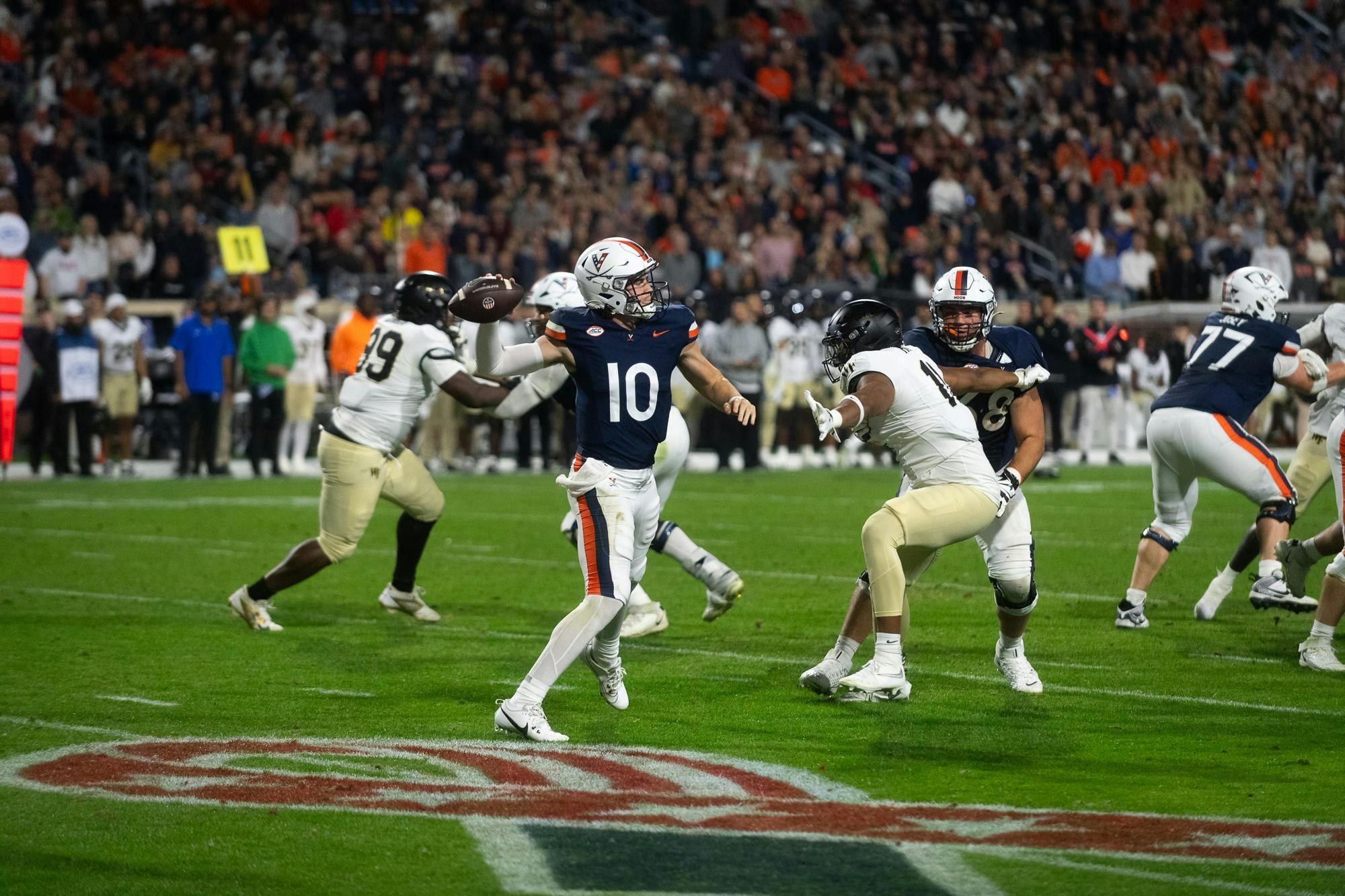 Daniel Kaelin quarterbacked Virginia in Morris' absence. 