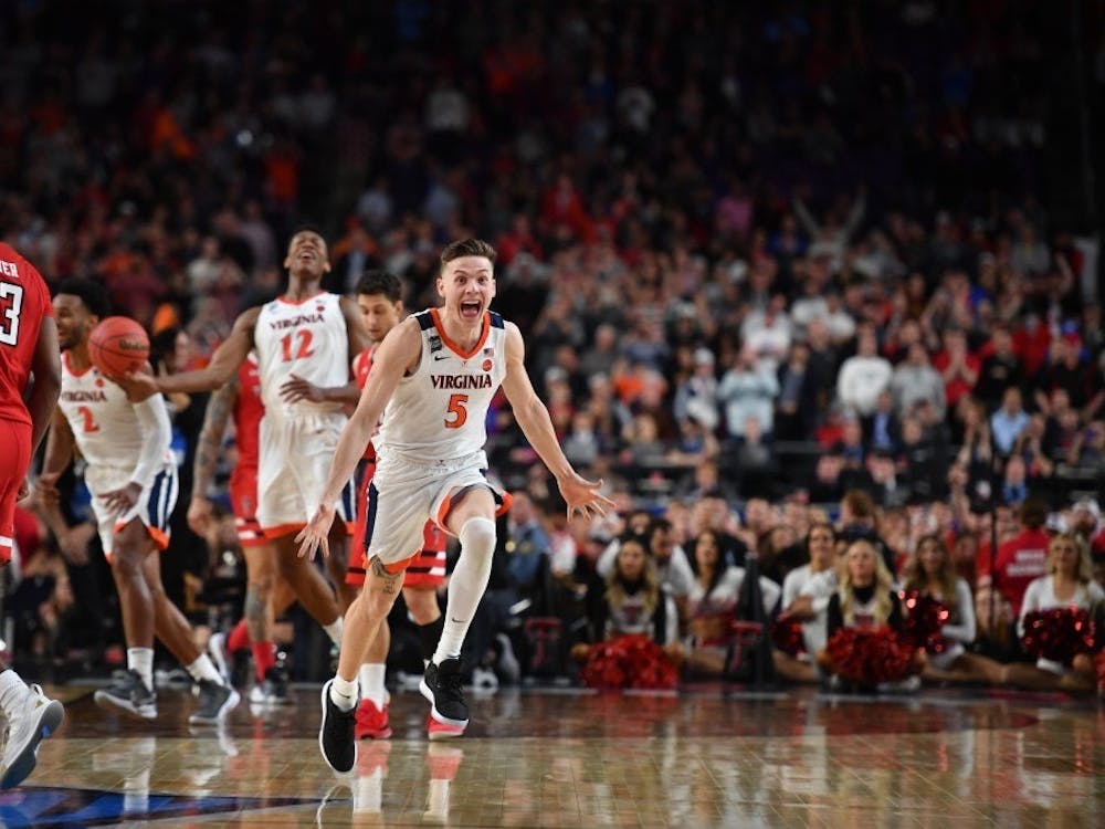 Hubo puro gozo en las caras de los jugadores de los Cavaliers y de los fanáticos en el momento cuando Virginia ganó el campeonato nacional.