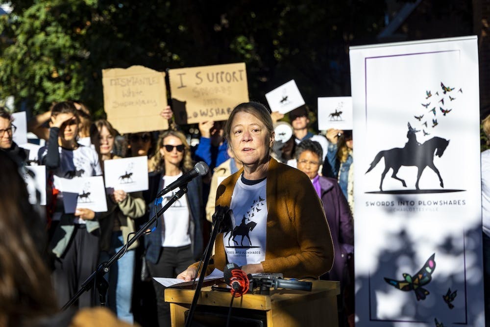 市议会于2021年12月一致投票决定将雕像捐赠给JSAAC，以便将其熔化并重新用于公共艺术。
