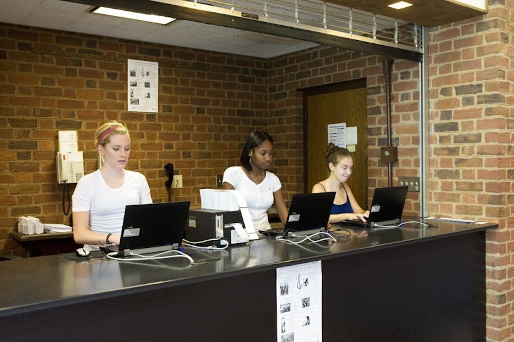 	<p>Student workers train at the new arts box office, located at the drama building on Culbreth Road. Photo by: Iram Shaikh</p>