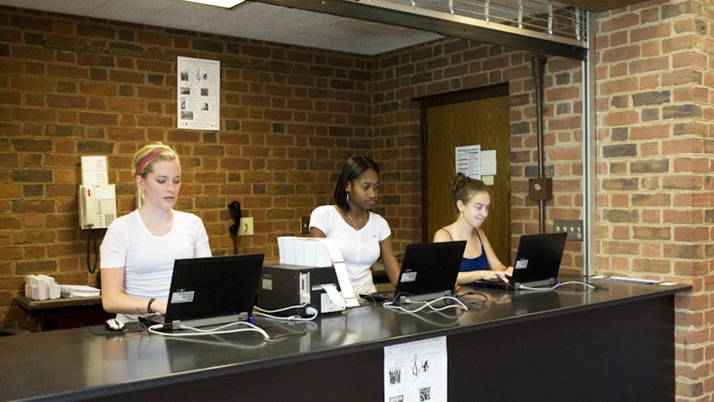 	Student workers train at the new arts box office, located at the drama building on Culbreth Road. Photo by: Iram Shaikh