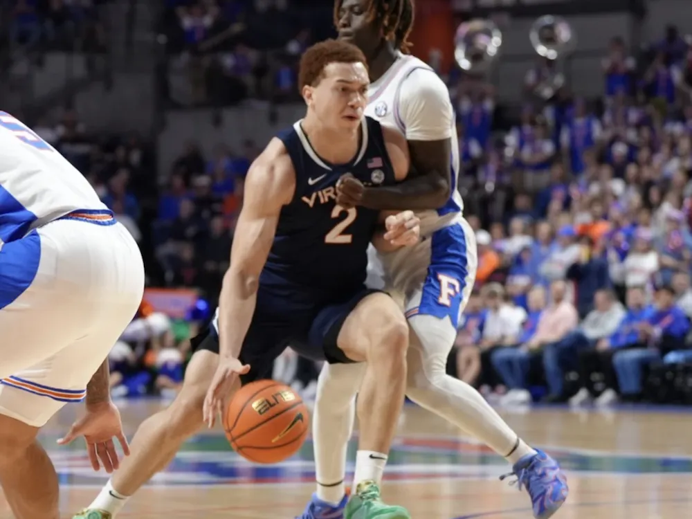 Saunders' 19 points paced Virginia in its heavy defeat Wednesday.