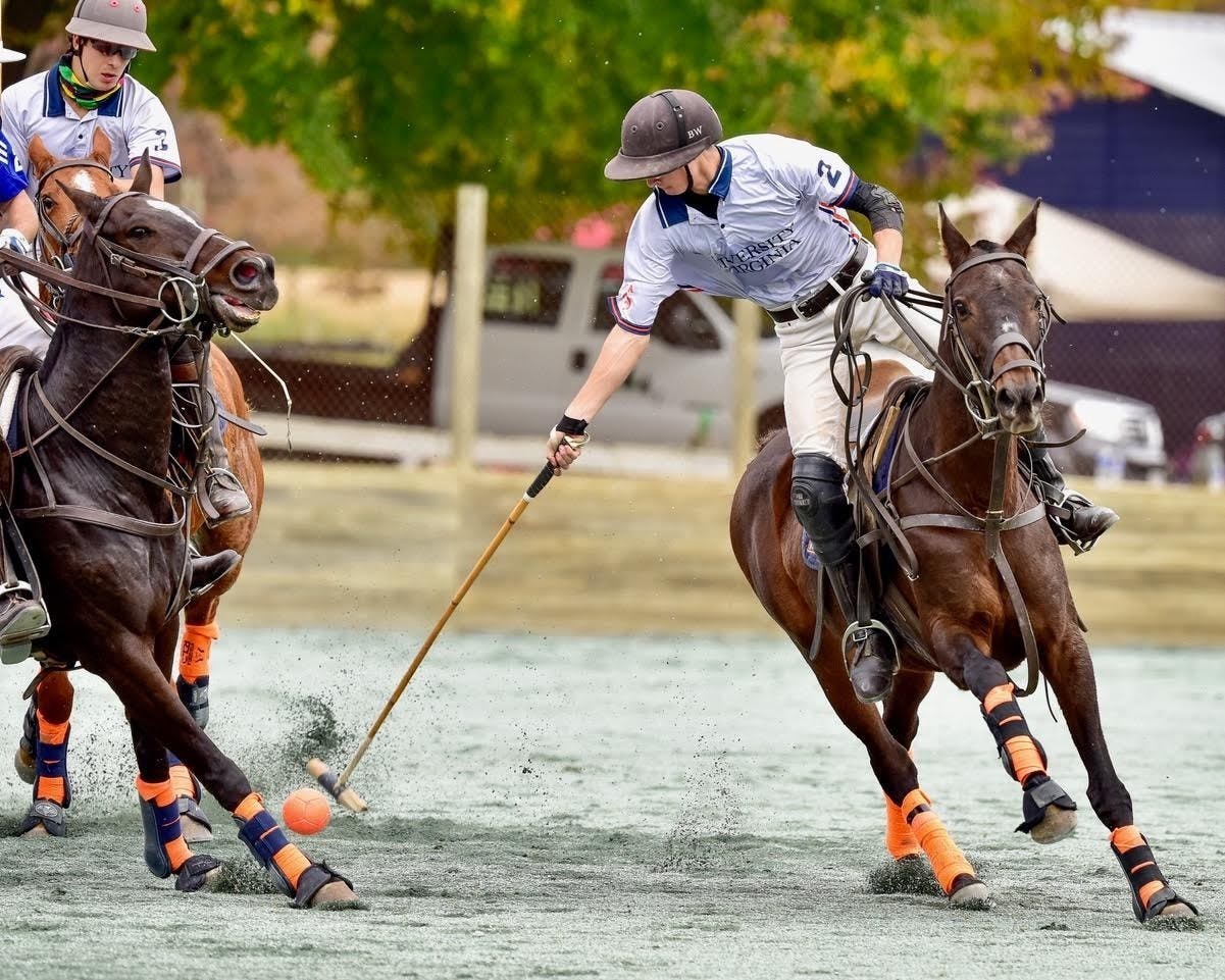 Sophomore Brennan Wells goes towards goal in the men’s finals of the Virginia Fall Invitational.&nbsp;