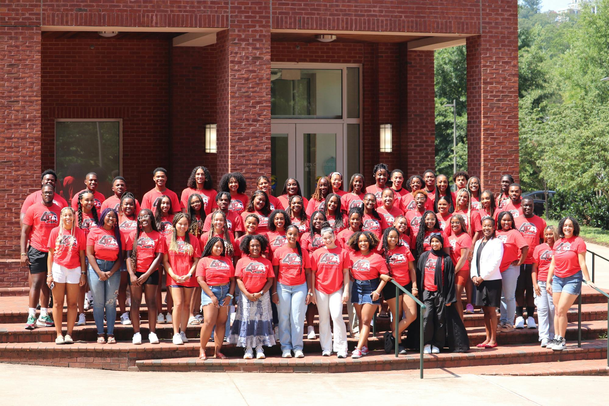 This program connects new students with peer advisors who provide support and counseling, and offers a range of activities, workshops, and seminars.