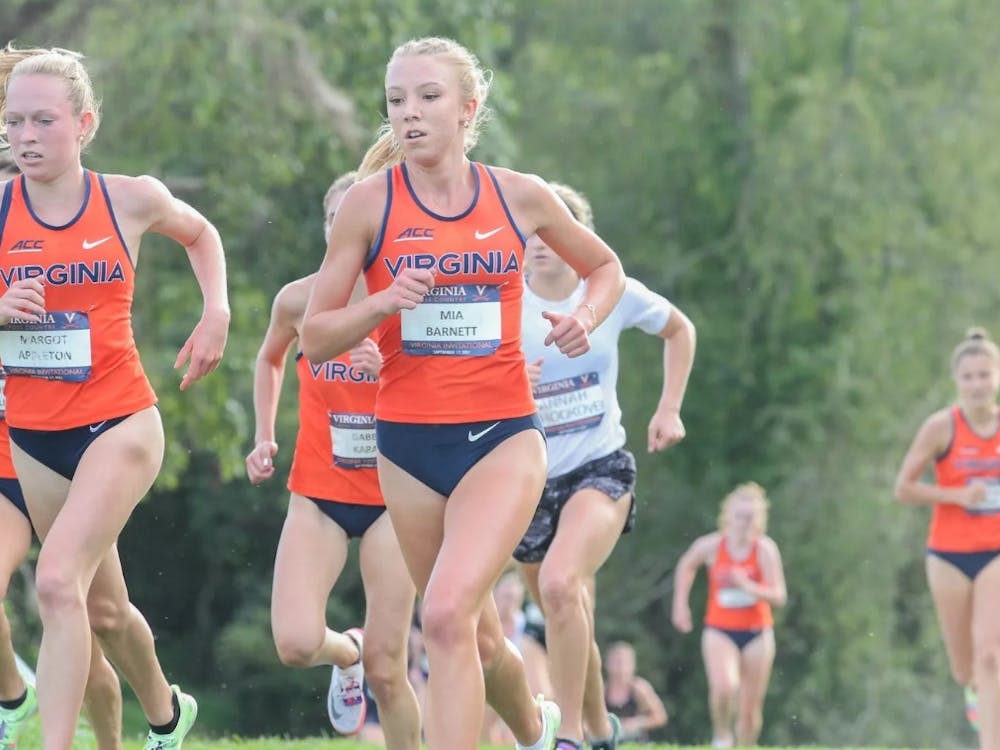 Sophomore distance runner Mia Barnett will highlight the women's side this season after qualifying for the NCAA championships last year.