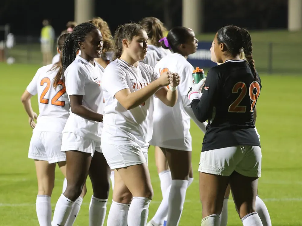 Virginia ha ganado impulso, ganando sus cuatro últimos partidos contra Virginia Tech, Pittsburgh, Miami y Louisville.