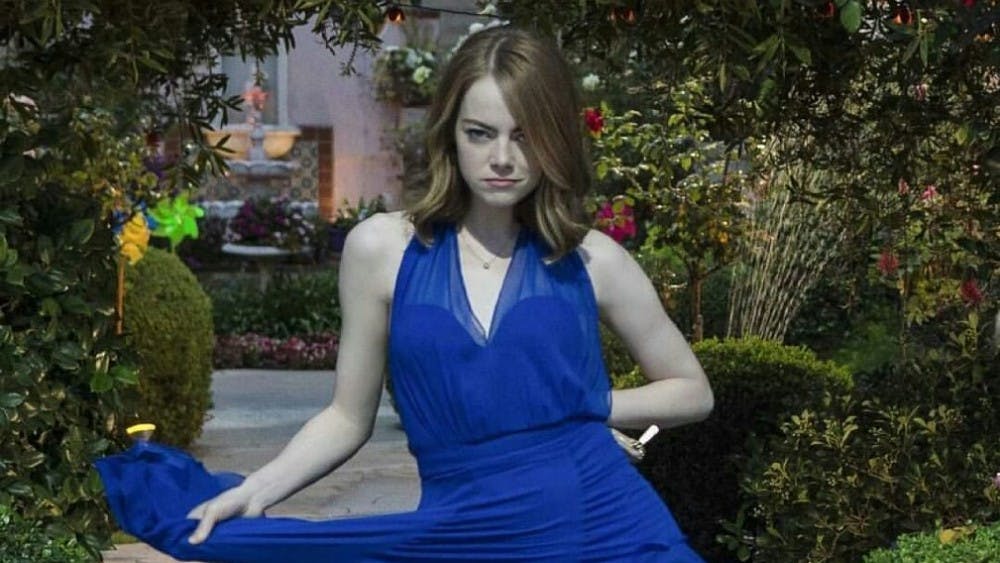 Emma Stone's acting in "La La Land" is entertaining and powerful, the true choice for Best Actress.