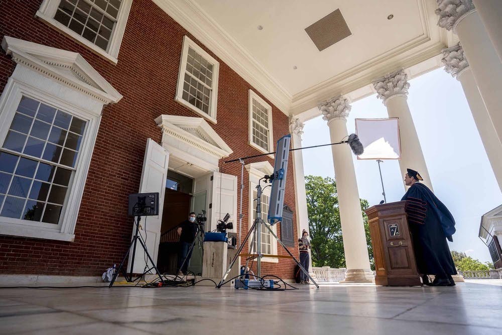 "Esta claramente no es nuestra ceremonia típica, ni es la que esperábamos tener", dijo Ryan.
