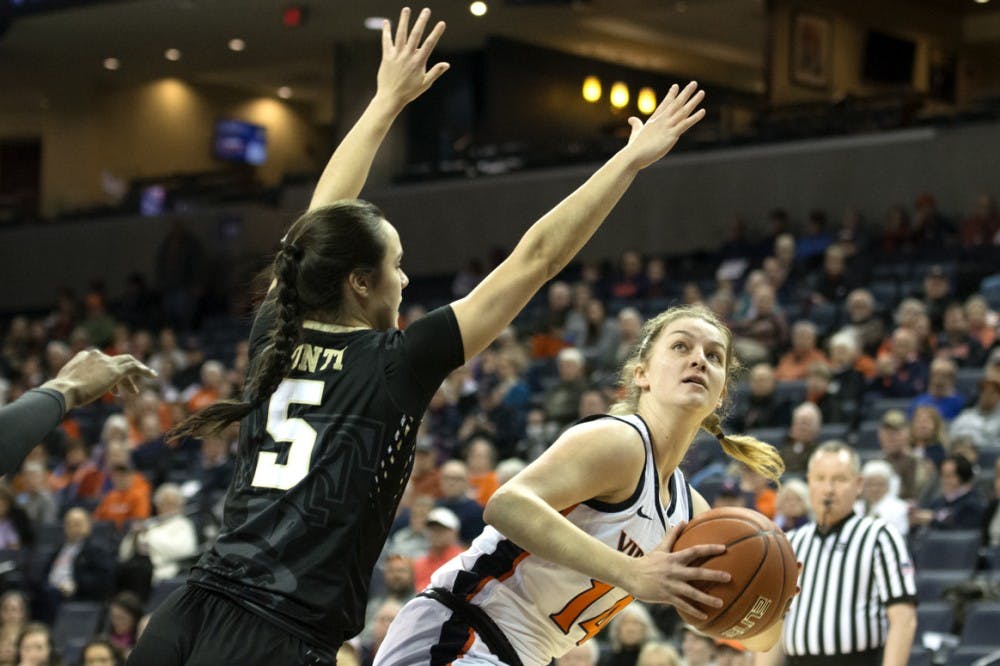 <p>Junior forward Lisa Jablonowski scored in double figures for Virginia with 13 points.</p>