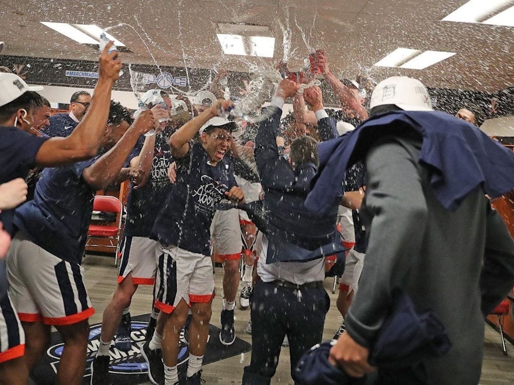 El equipo de baloncesto masculino de Virginia va su primer Final Four desde el 1984.
