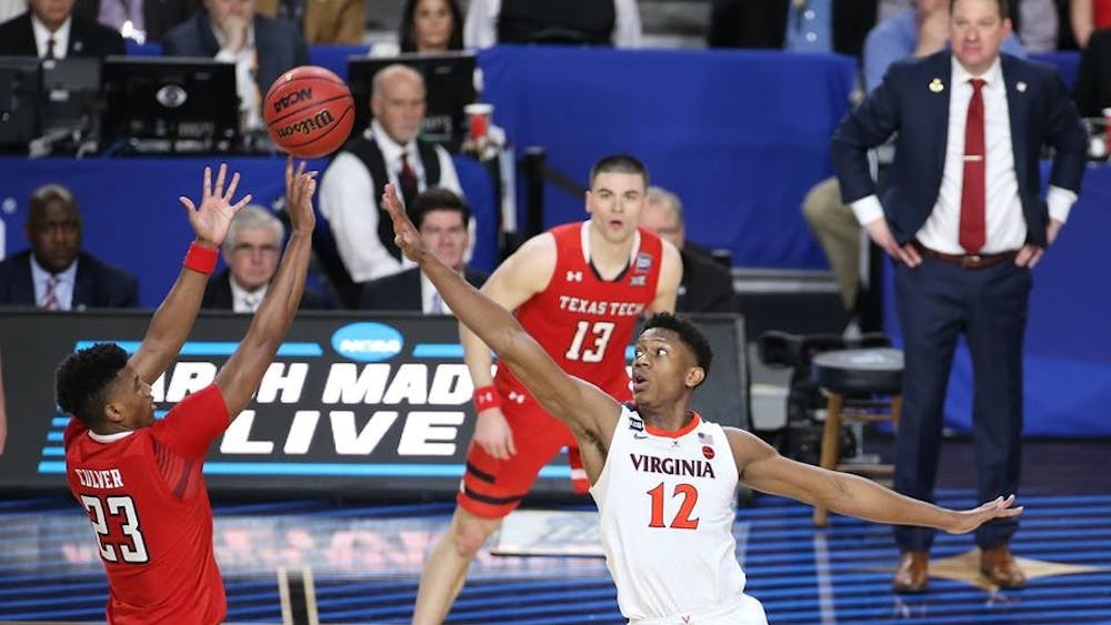 Sophomore guard De'Andre Hunter joins junior guard Ty Jerome in declaring for the NBA Draft.