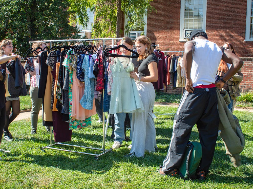 The layout of the event enabled students to flow between vendors and swappers, allowing students to socialize and connect as they perused jackets, jewelry and everything in between.