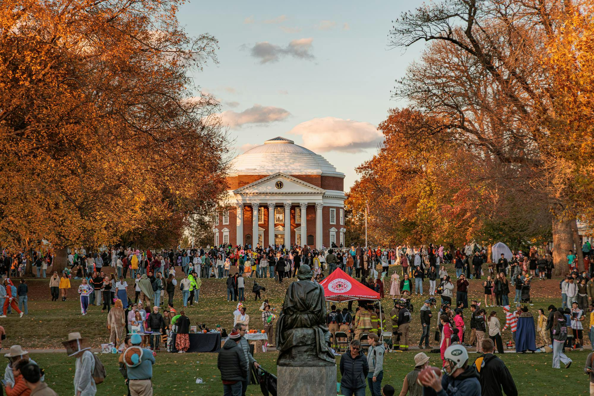 From tons of toddlers soliciting candy to dogs decked out in dinosaur costumes, the beloved tradition of Trick-or-Treating on the Lawn descended upon Grounds Friday evening.
