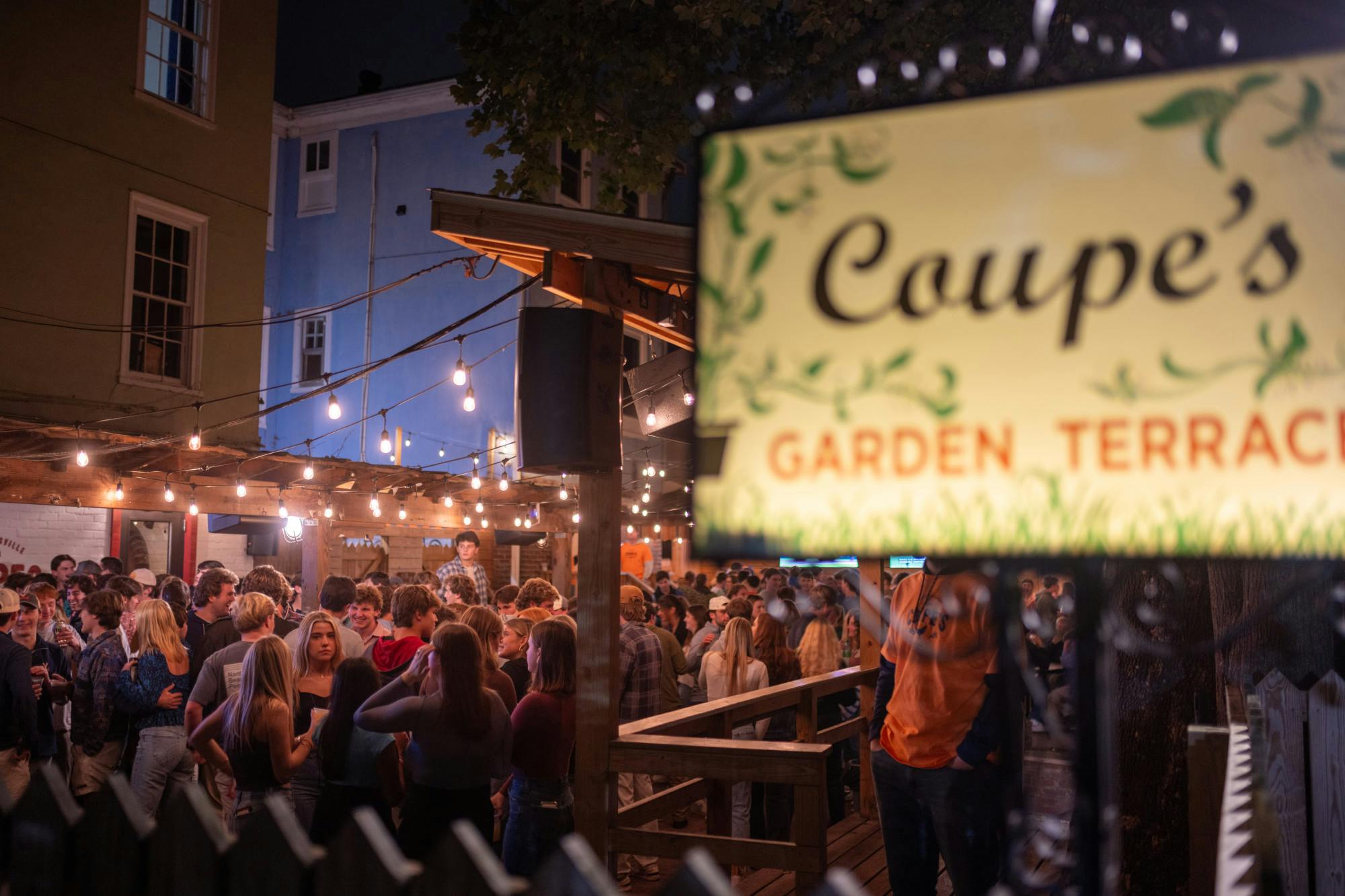 The Corner is home to an eclectic mix of bars and restaurants, each with its own distinct atmosphere. Places such as Boylan Heights cater towards audiences looking to watch Virginia sports games over a pint, while places like Coupe’s are known for their live music from local bands.