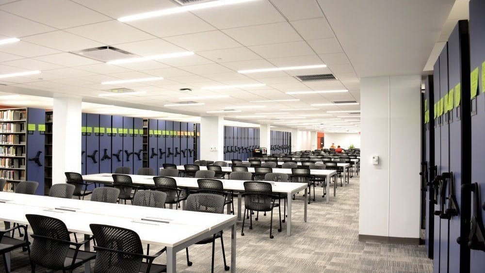 El último día de clases es el 24 de noviembre y los exámenes finales se realizarán virtualmente del 30 de noviembre al 11 de diciembre.