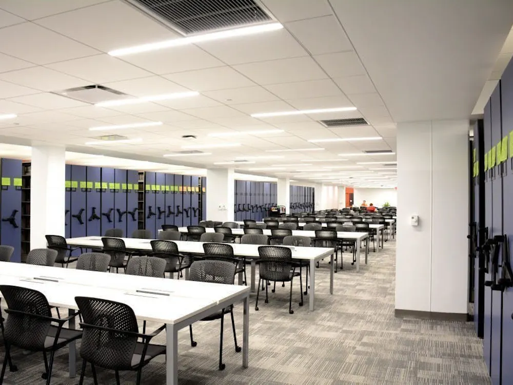 El último día de clases es el 24 de noviembre y los exámenes finales se realizarán virtualmente del 30 de noviembre al 11 de diciembre.