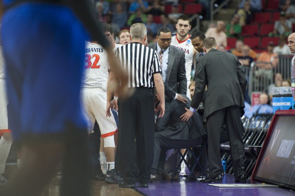 Virginia coach Tony Bennett blacked out late in the first half against Hampton. Bennett claimed it was due to dehydration.