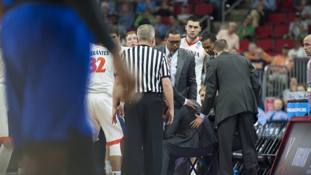Virginia coach Tony Bennett blacked out late in the first half against Hampton. Bennett claimed it was due to dehydration.