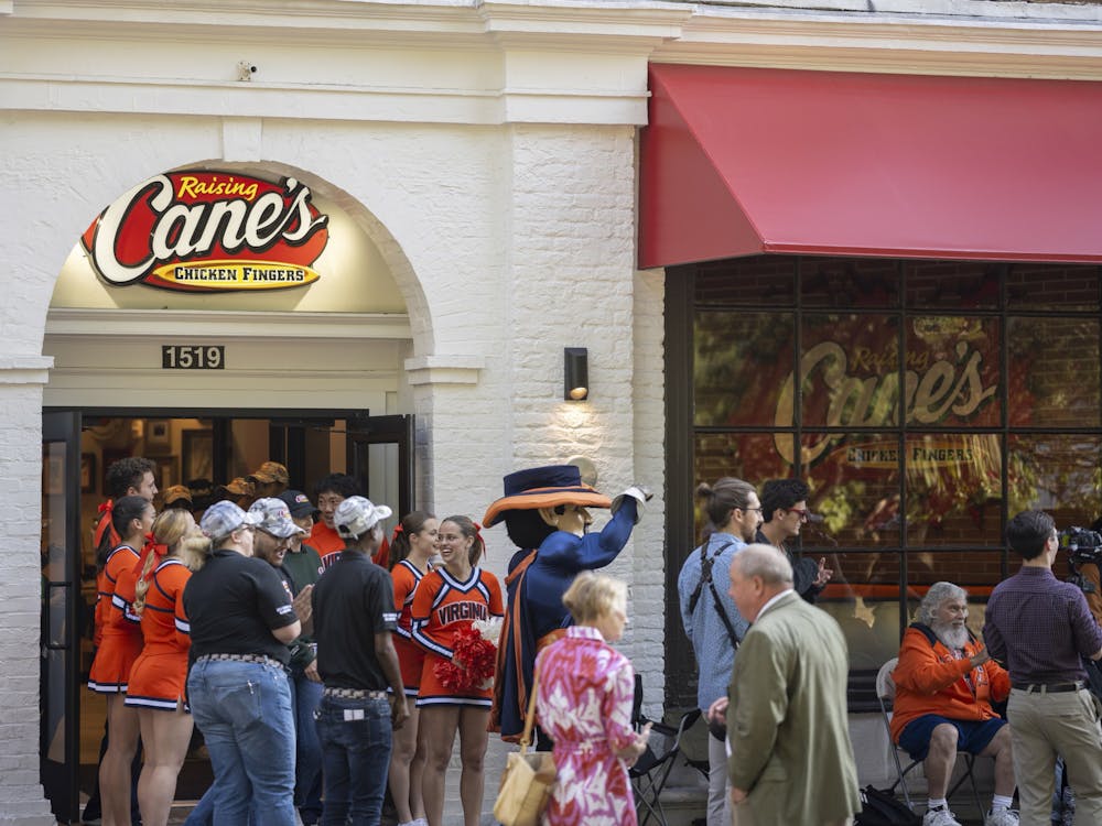 As the raffle announcement drew closer, the crowd swelled. University cheerleaders and Cane’s staff encouraged the crowd to make noise and shouted call-and-response chants.&nbsp;