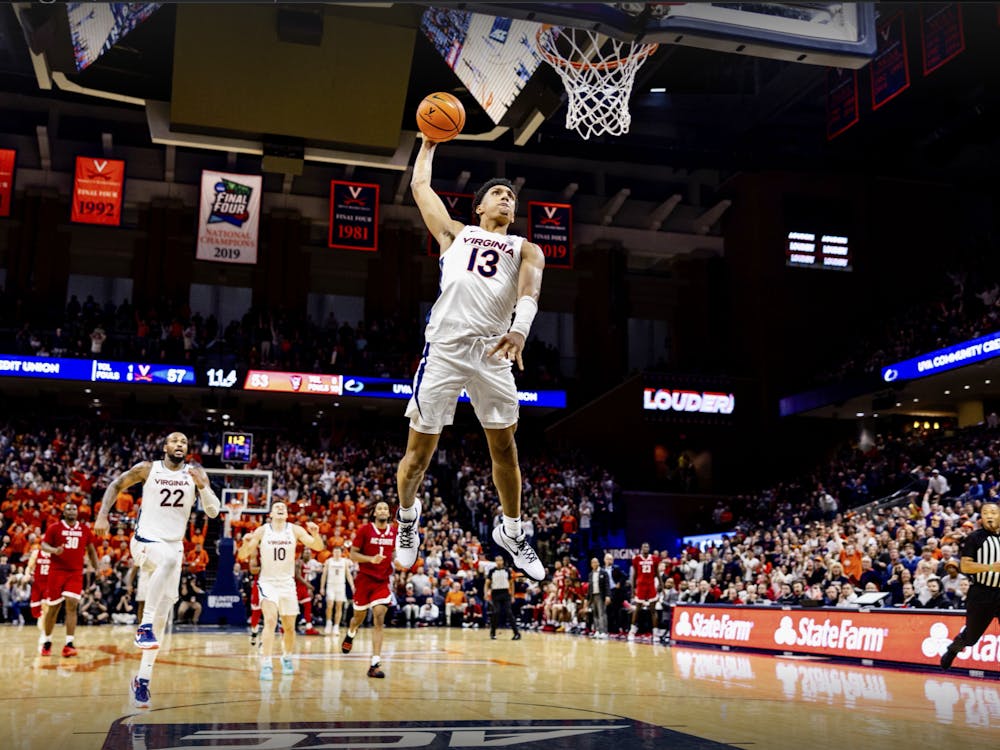The Cavaliers extended their home win streak, which is the longest in the nation, in a dramatic fashion that captivated the packed crowd of faithful Cavalier fans. 