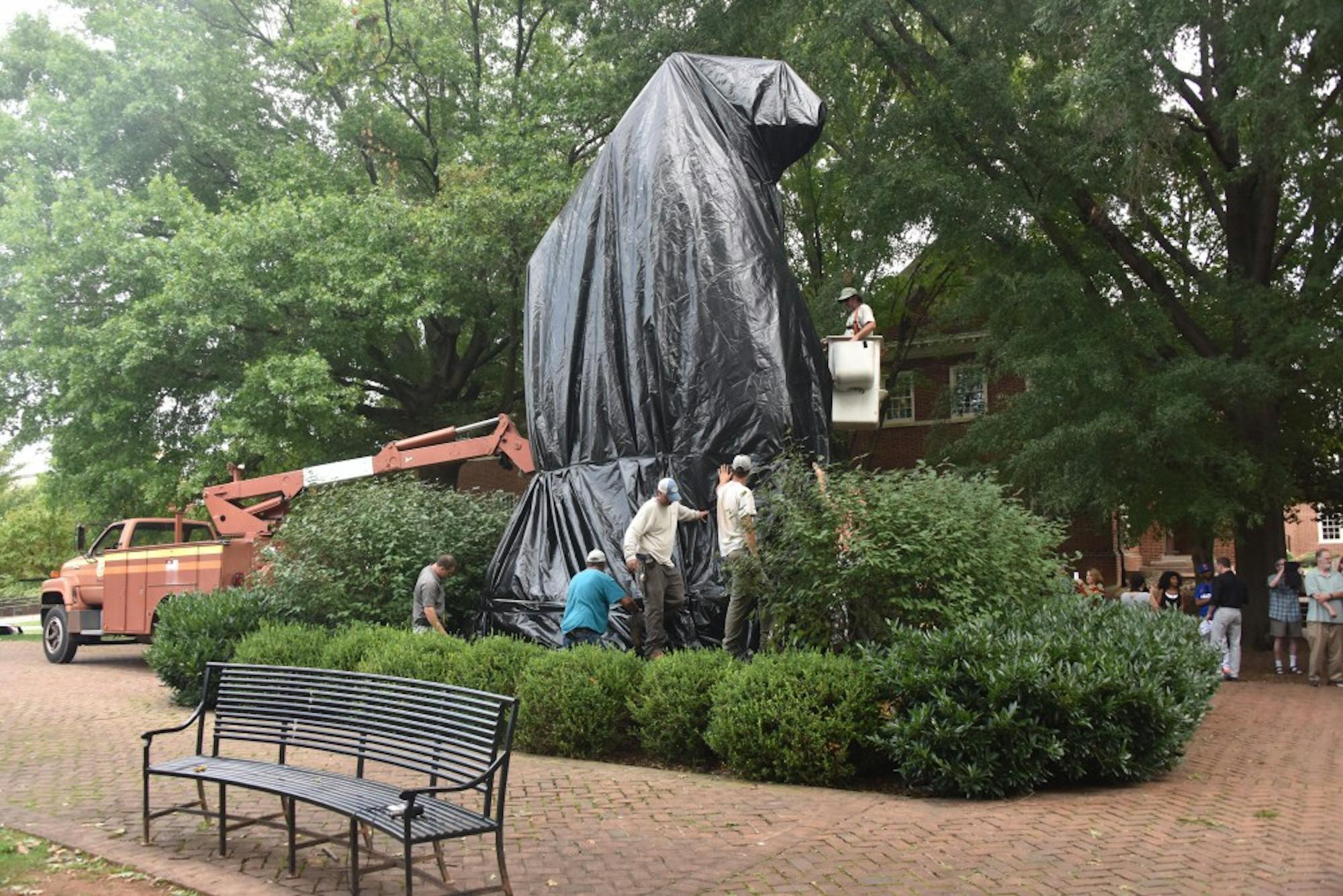 jacksonstatue