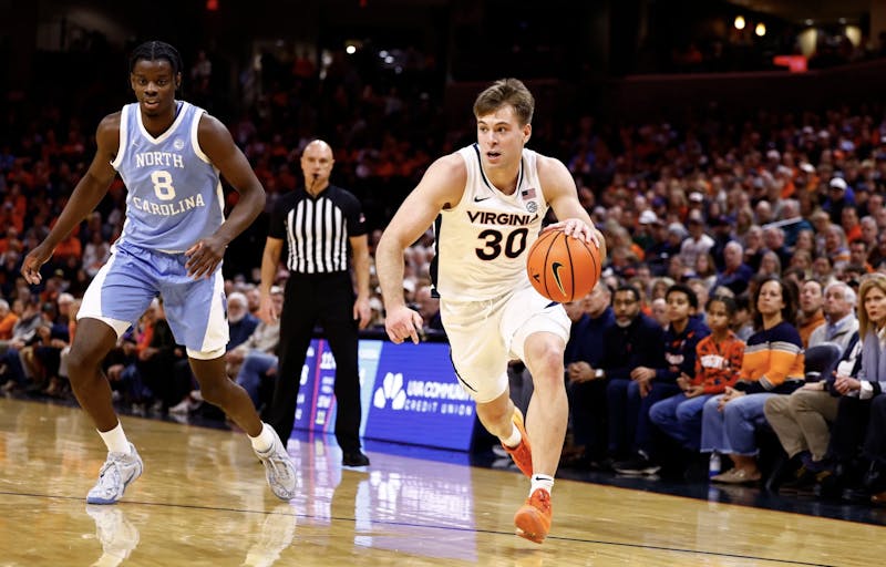 No. 14 Virginia falls flat in second half, loses at home to No. 22 North Carolina