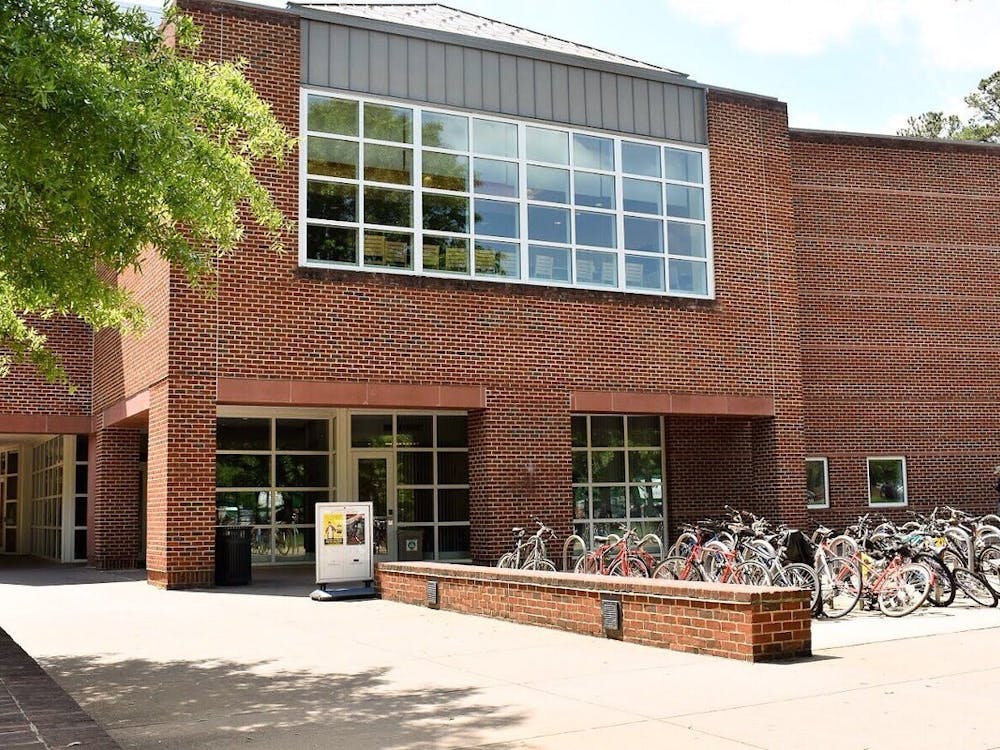 Throughout the school year, thousands of University students eat breakfast, lunch and dinner sold by the company.