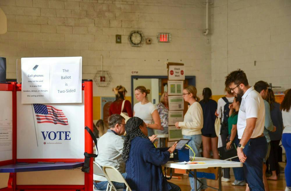 El día de las elecciones en la escuela primaria Trailblazer, fotografiado el 4 de noviembre de 2025.