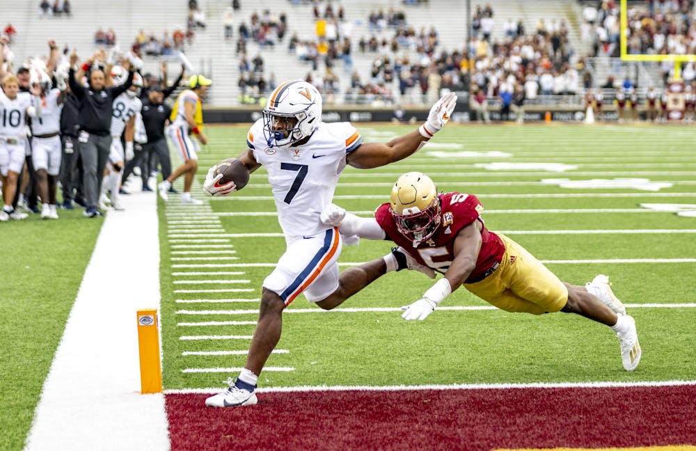 Hollins punches in a touchdown at Boston College, Sept. 30, 2023.