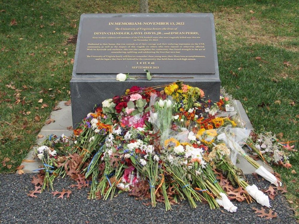 1 月 13 日枪击案遇难者纪念仪式