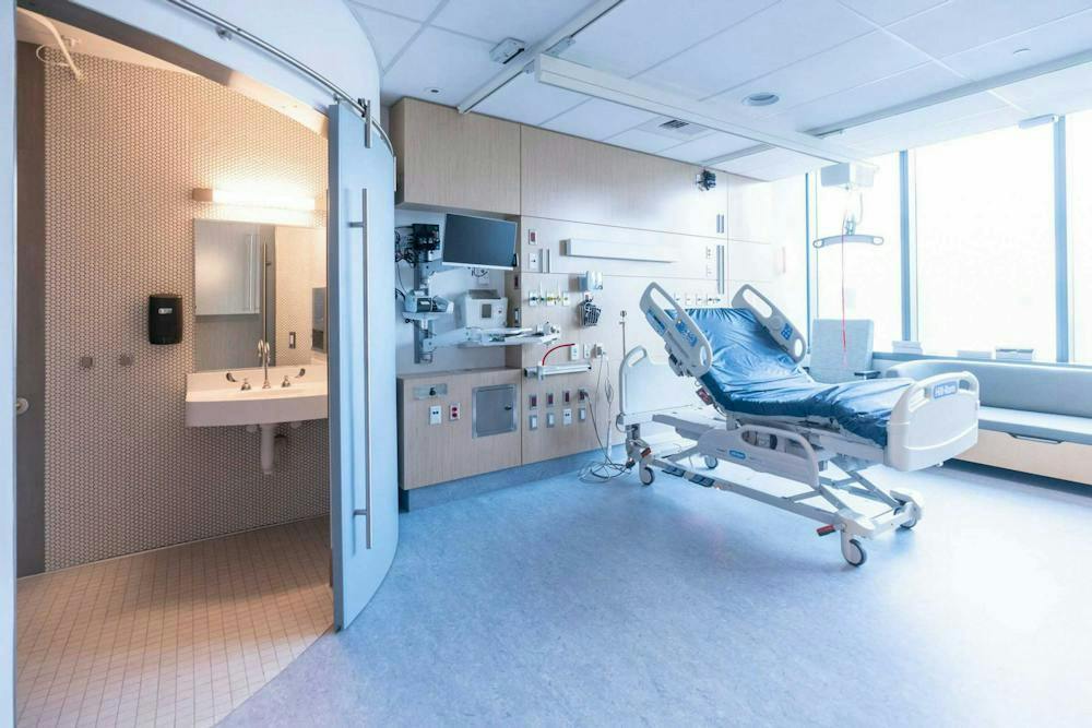 <p>Una habitación de paciente de U.Va Health.</p>