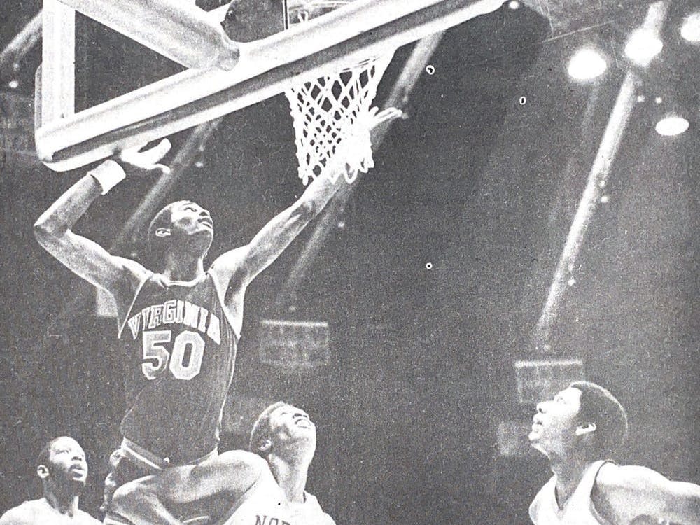 Mientras estuvo en Virginia, Sampson mantuvo un promedio de 16 puntos y 11 tiros cada partido a lo largo de su carrera universitaria de cuatro años.