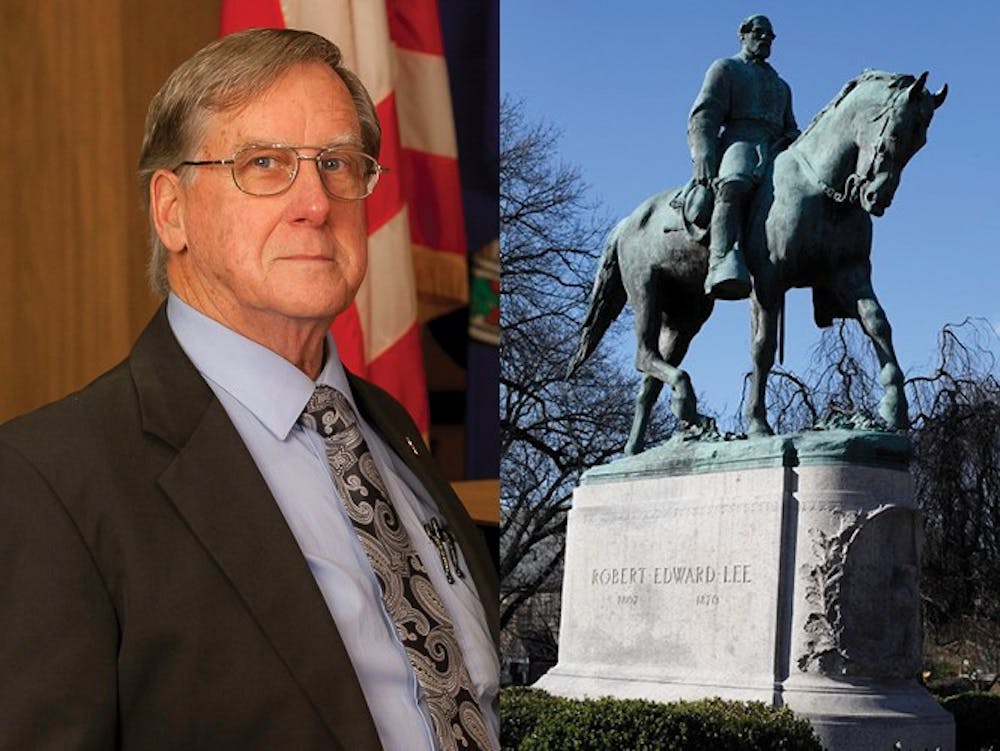 <p>Charlottesville City Councilman Bob Fenwick (D) has pledged to vote to remove the Robert E. Lee statue from Lee Park at the next Council meeting.&nbsp;</p>