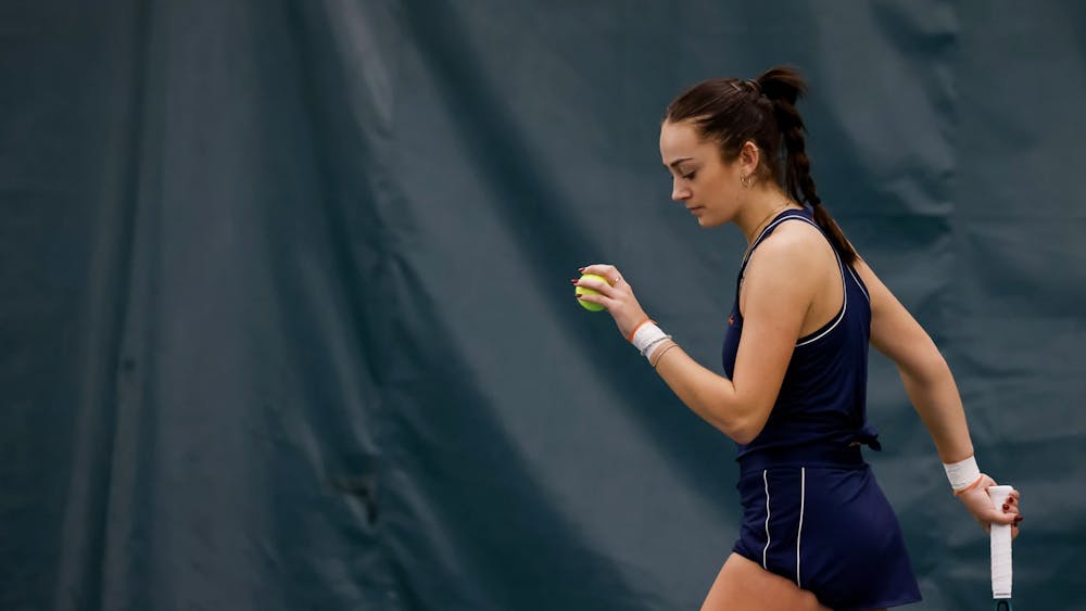 With a win on Court 4, sophomore Isabelle Lacy extended her spring record to 6-0.