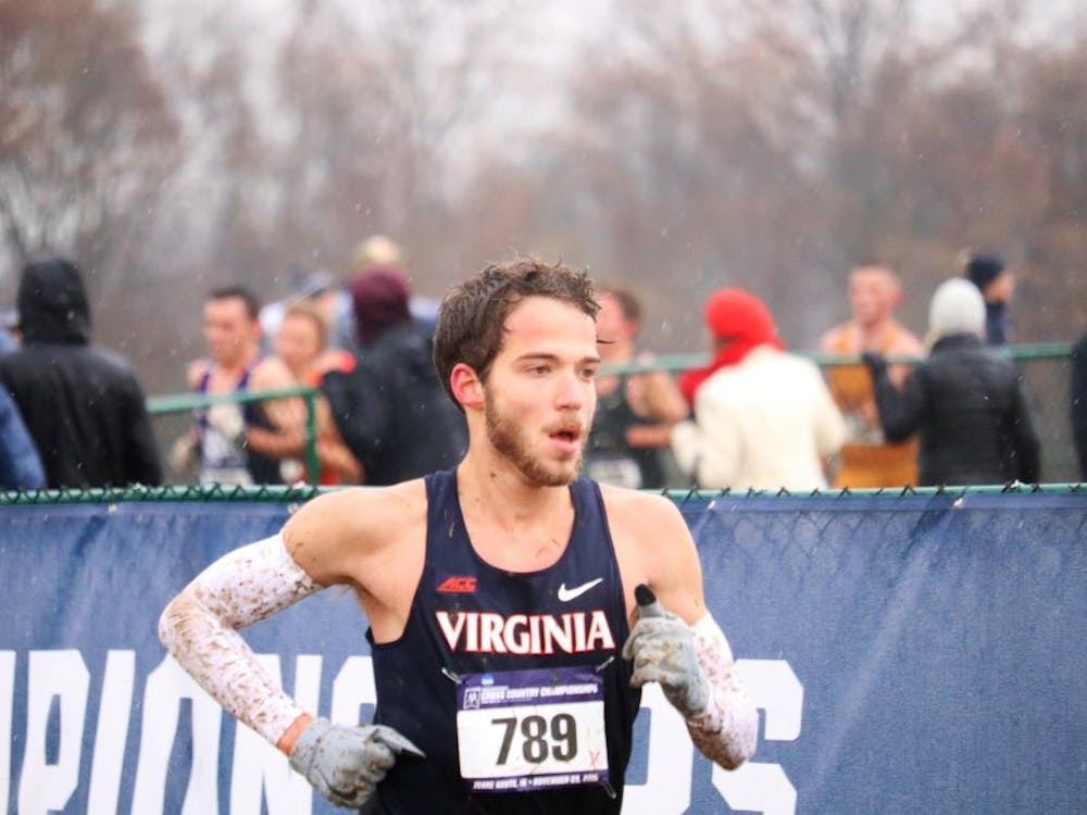 Senior Alex Corbett finished 57th overall in the 10k race, posting a time of 31:33.9. 