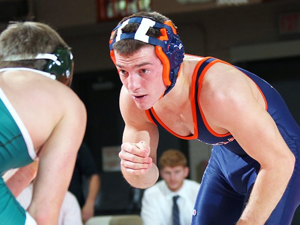 Senior Justin Van Hoose upset Pittsburgh's nationally ranked junior Mikey Racciato to begin Friday's competition. No. 20 Virginia went on to lose in the final bout for the second straight match, though. 