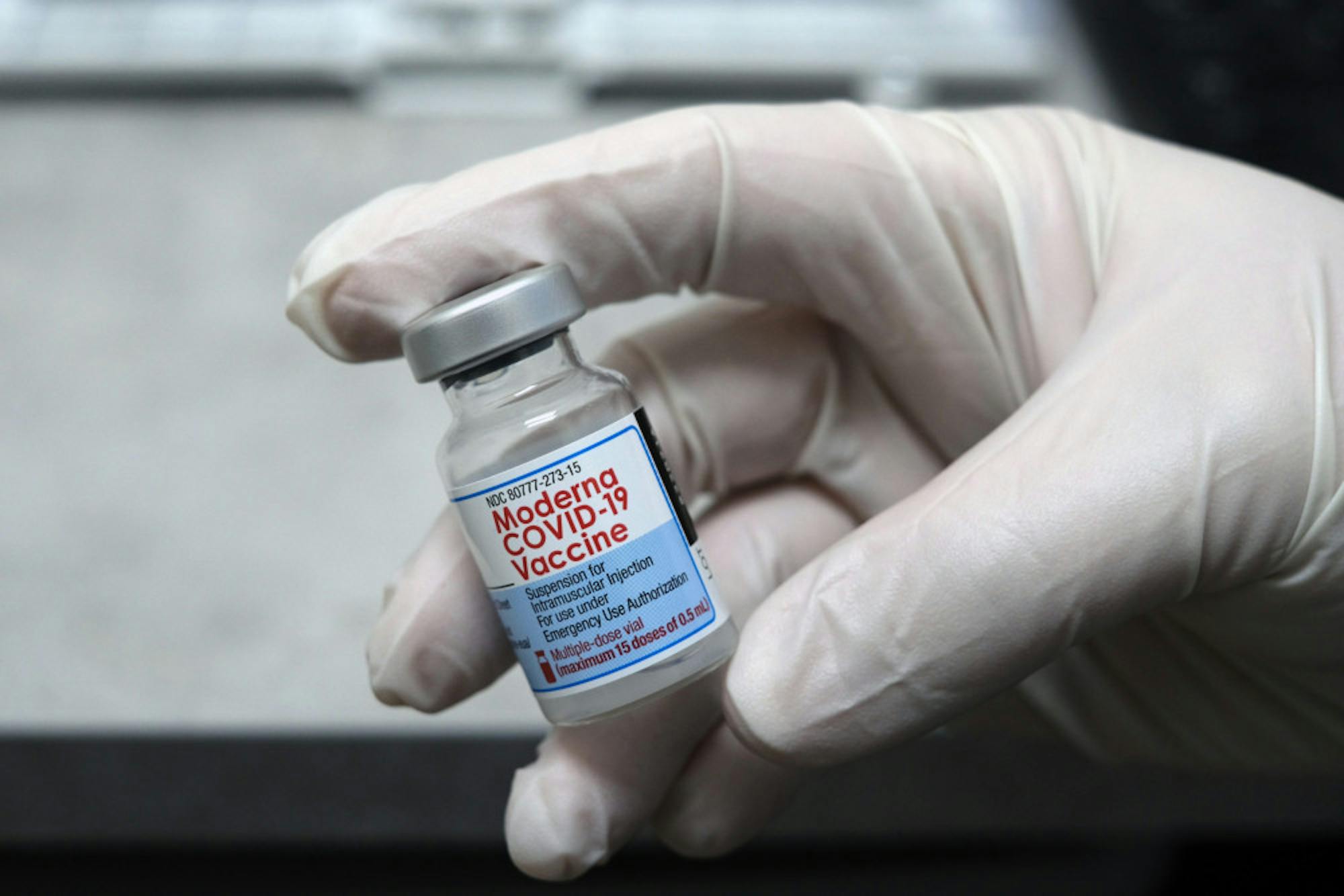 MODERNA-VACCINE-BOOSTER-scaled