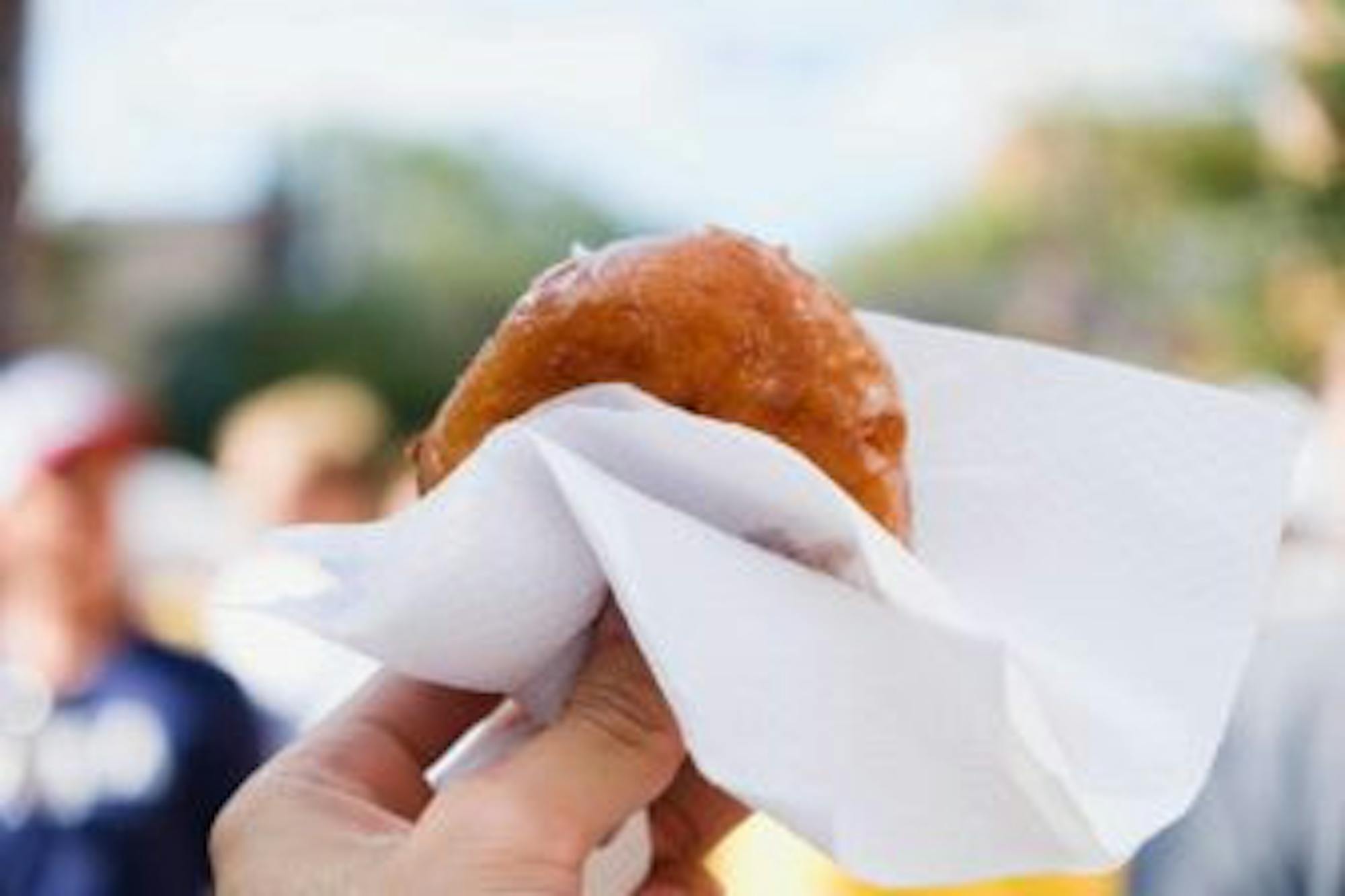 Ithacans gather in the Commons for the annual Apple Harvest Festival on Saturday, Sep 28. (Michael Suguitan / Sun Senior Photographer).