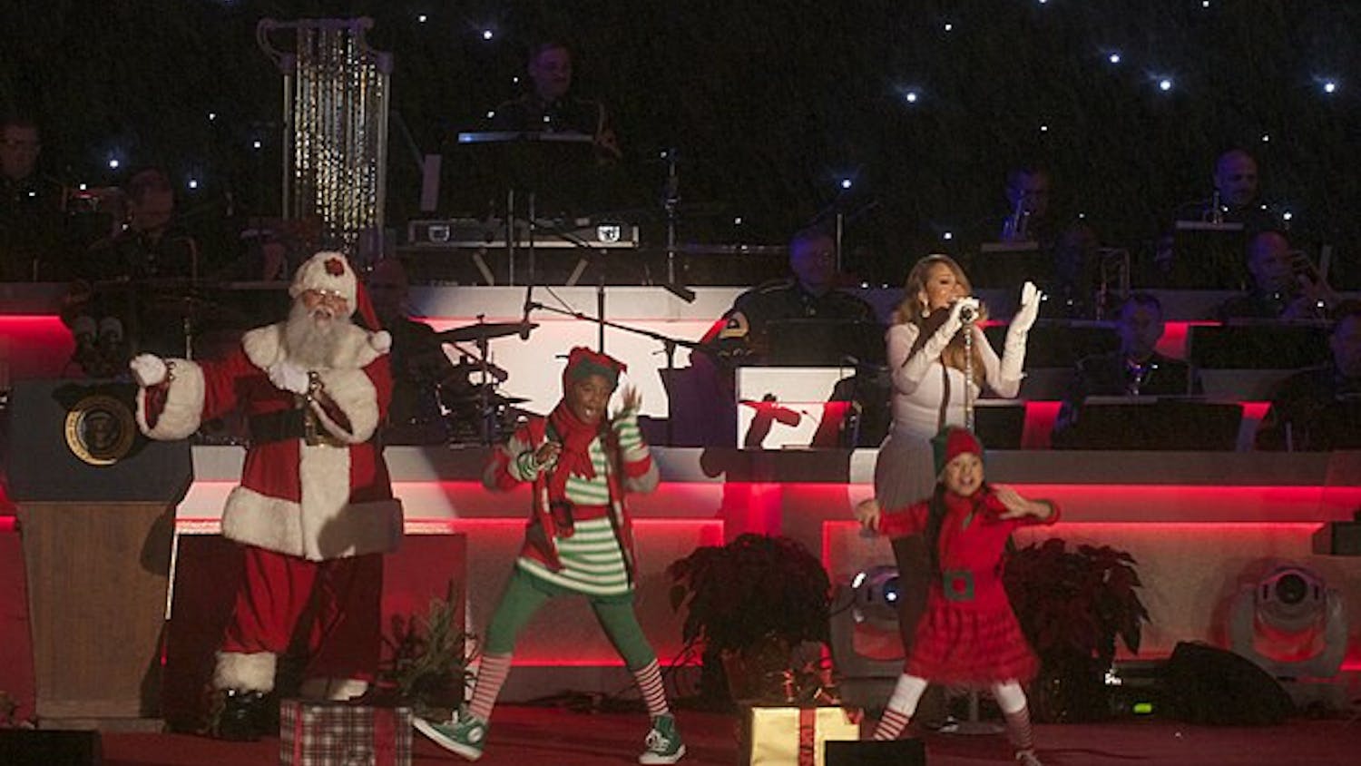 Mariah_Carey_-_All_I_Want_for_Christmas_Is_You_2