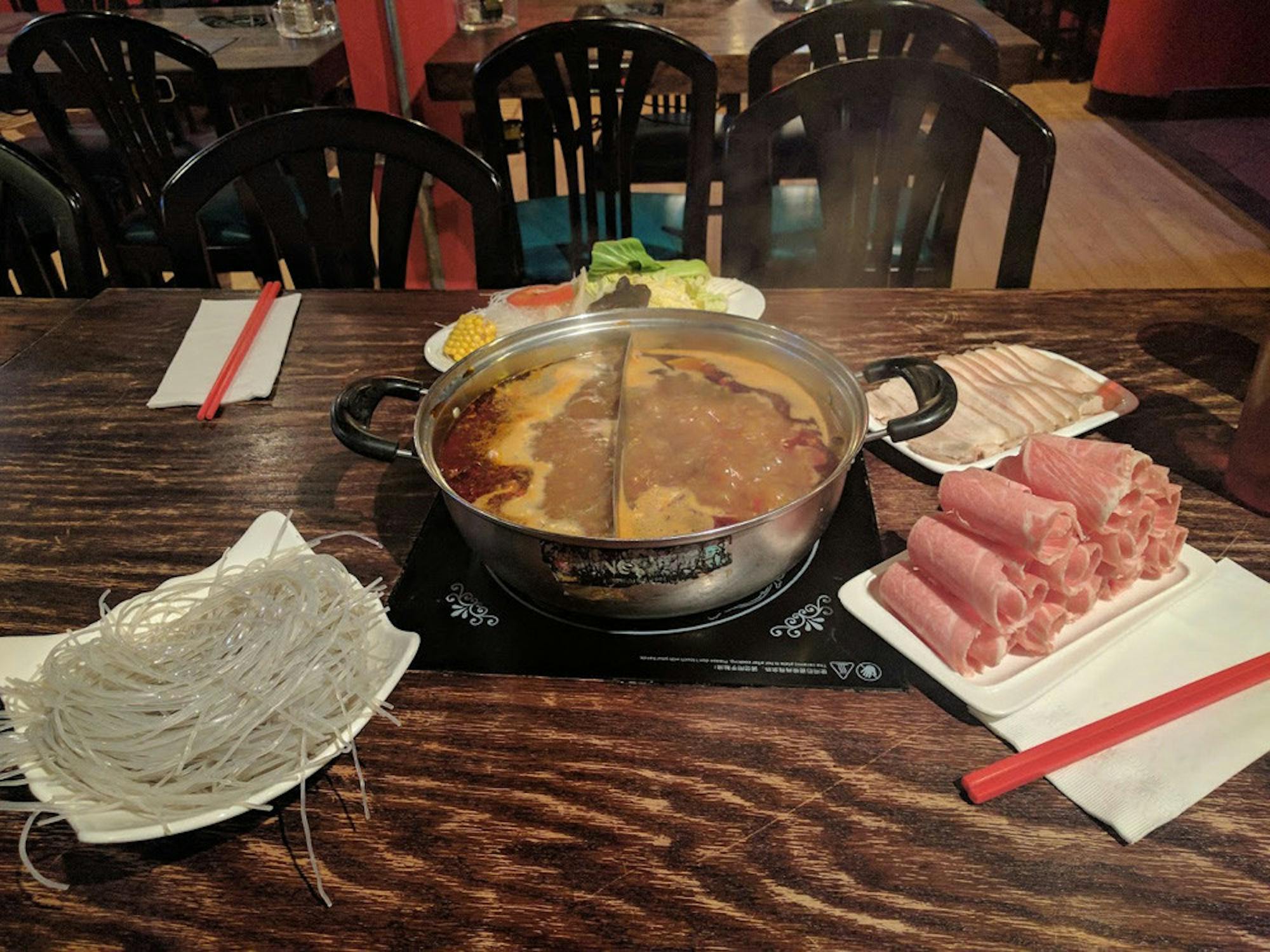 Pg-8-dining-hotpot
