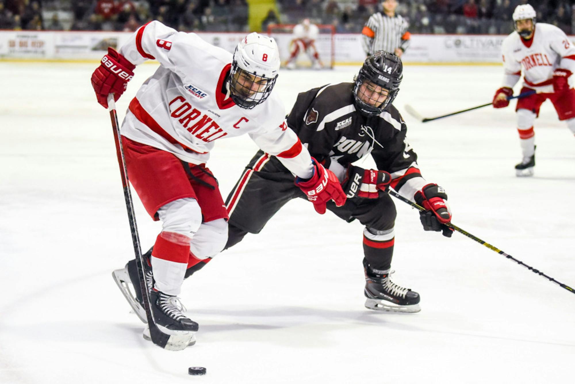 Pg-8-Sports-Hockey-8-Yanni-Kaldis-by-Boris-Tsang-Senior-Photographer-scaled