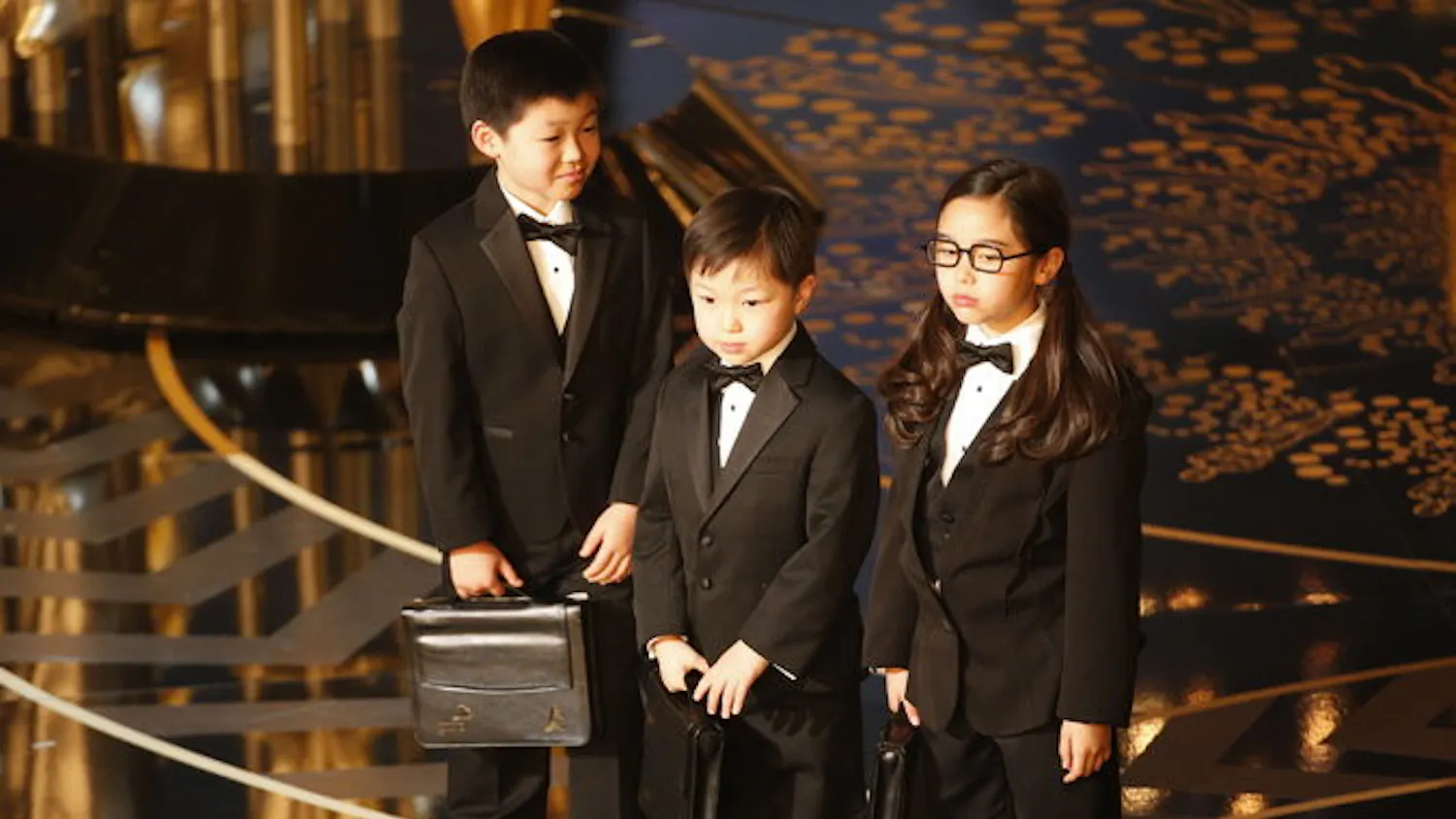 oscars-award-3171-master675
