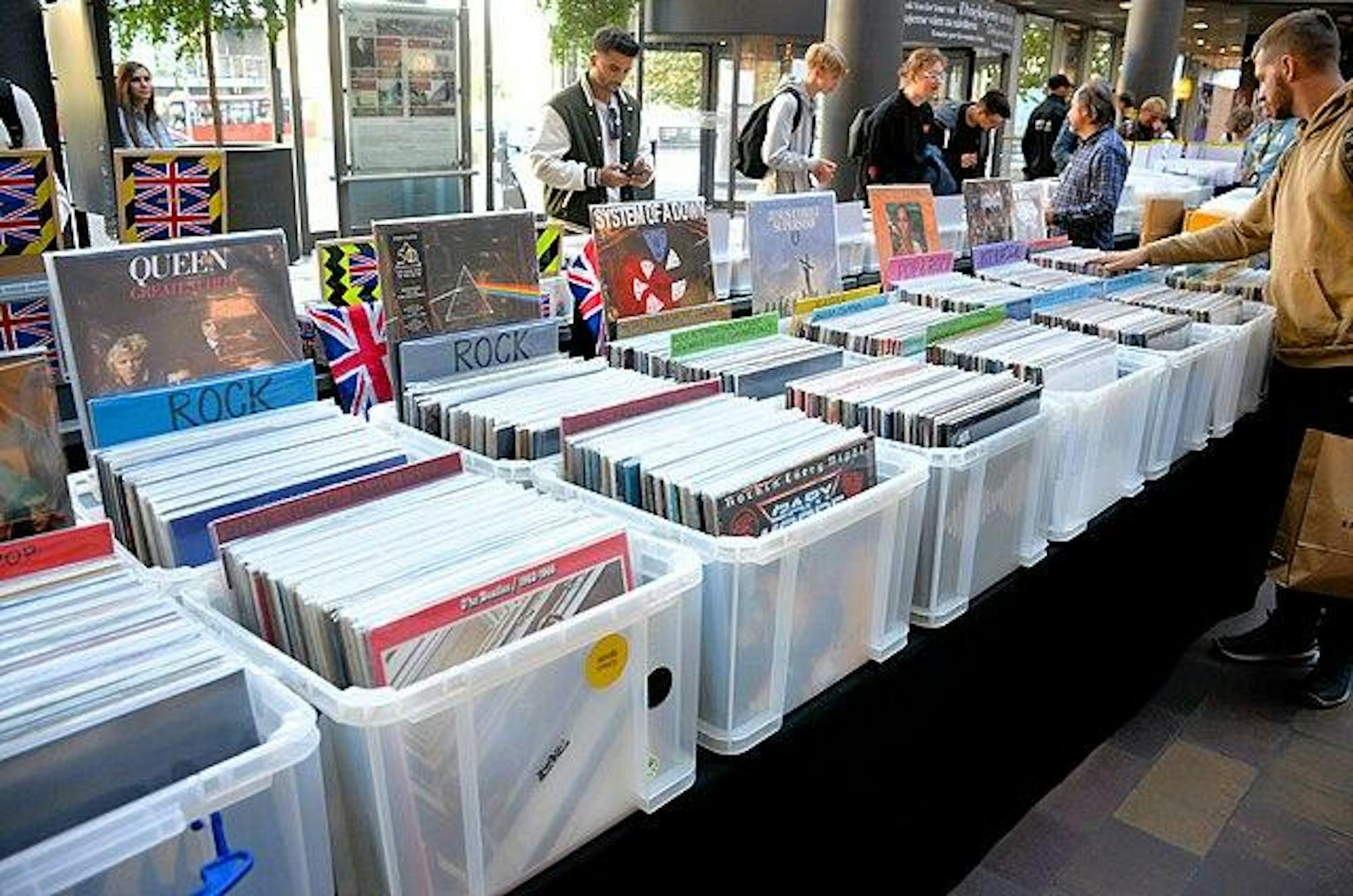 02024_1054_Vinyl_records_in_Bielsko-Biała.jpg