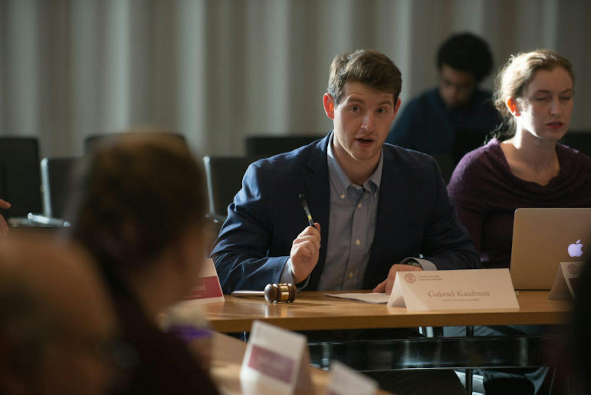Gabriel Kaufman '18, chair of the University Assembly, speaks at the U.A.'s meeting on Oct. 17, 2017.