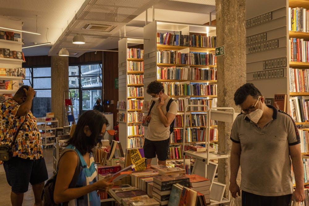 Pg-4-Arts-Reading-by-Victor-Moriyama-NYT-scaled