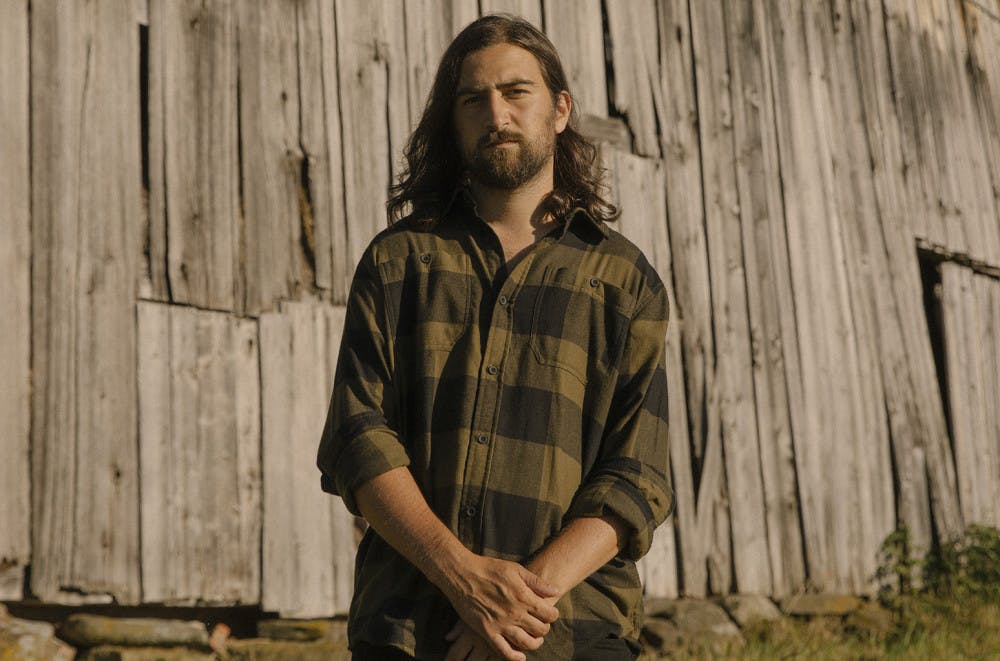 Noah-Kahan-2022-cr-Patrick-McCormack-billboard-1548