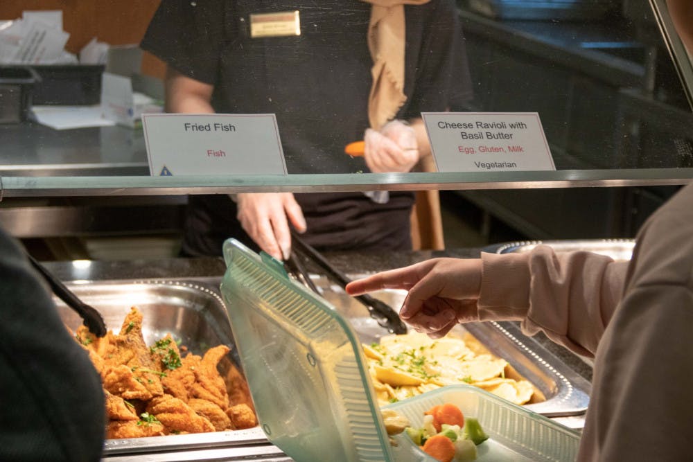 Dining-by-Jason-Wu-Sun-Senior-Photographer-scaled