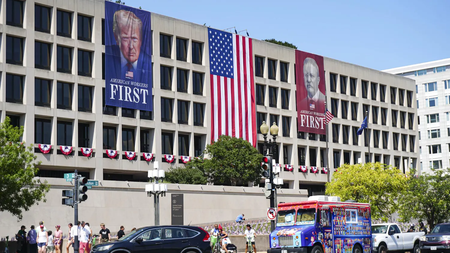 America 7 DC