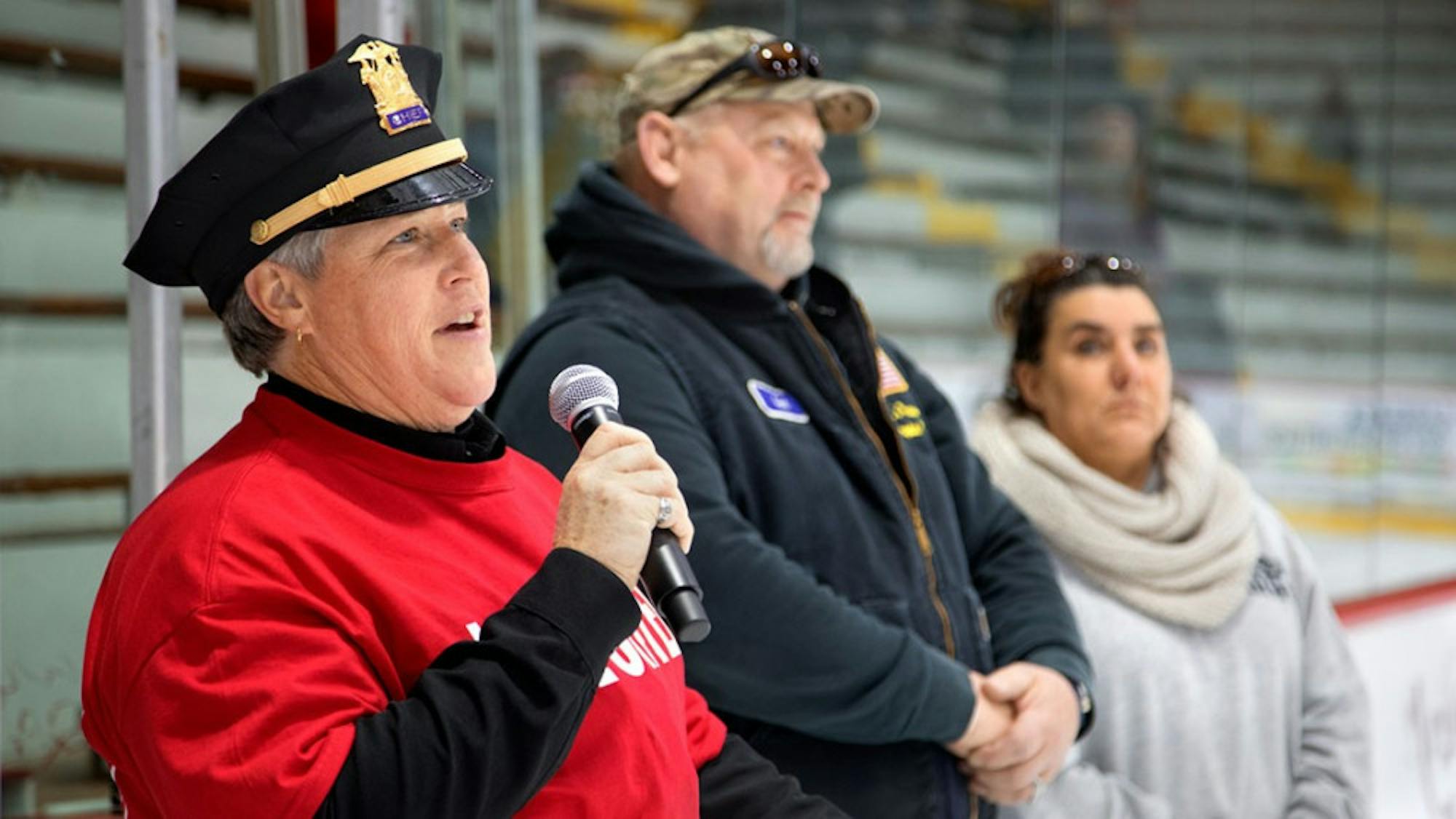 Zoner-at-a-womans-hockey-game-in-november-2017-at-lynah-urging-donations-for-United-Way-courtesy-of-cornell